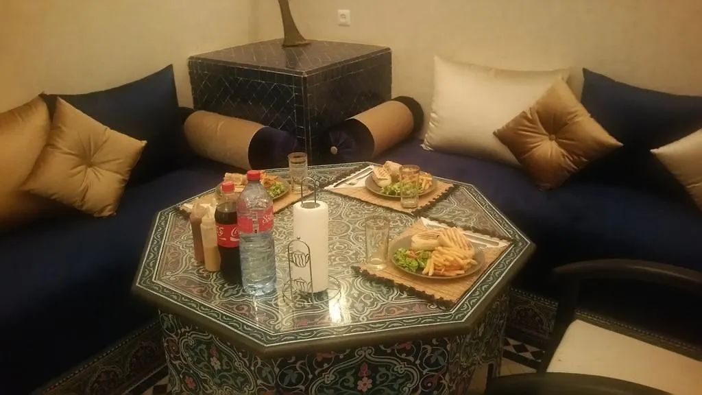 Chillout Villa Ouled Bouzid 4*,
